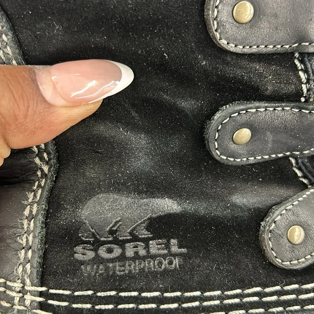 Womens Tall waterproof sorel boots with fur Black and Tan size 6 - Picture 3 of 5